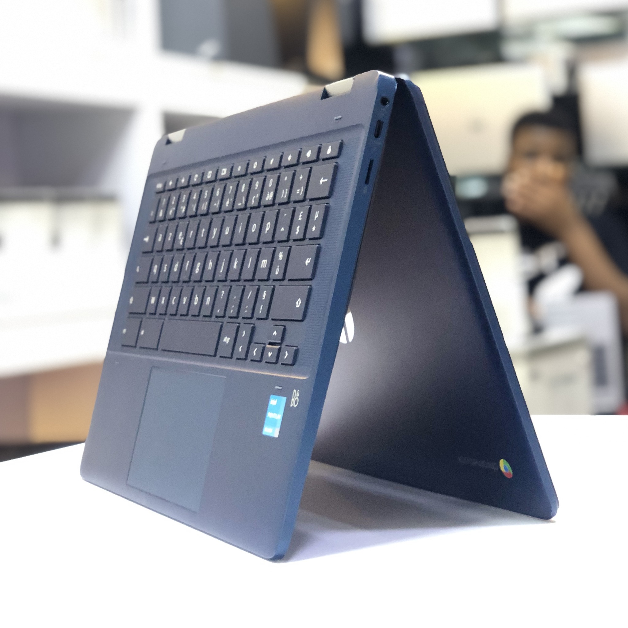 Google Chromebook X360 thumbnail 2