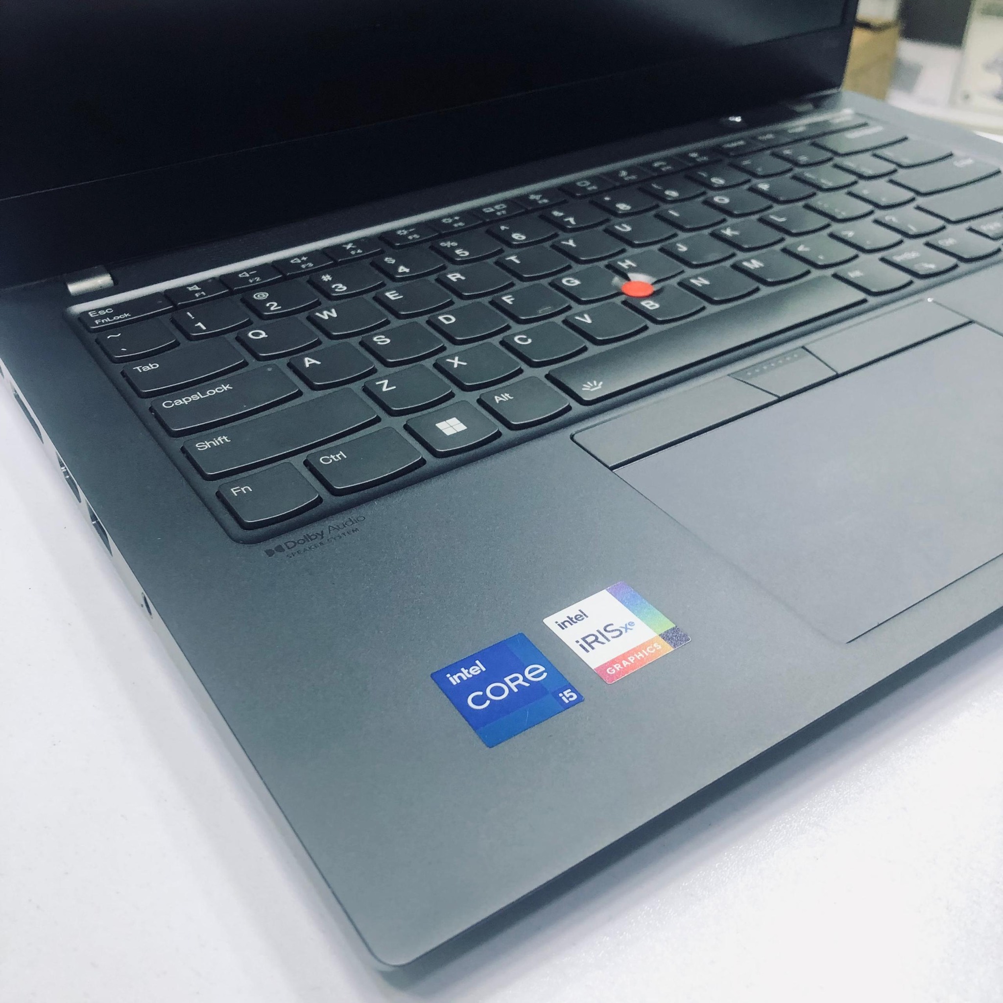 ThinkPad T14s Gen 2 thumbnail 2